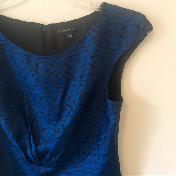 {Banana Republic} 100% Silk Geometric Print Dress - Picture 4 of 7